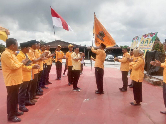 Menggema Nama Airlangga Hartarto, Syamsuar, dan Indra Gunawan
